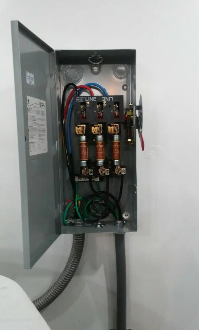 Three-phase disconnect switch installed for Electrical Wiring & Rewiring in Notre Dame